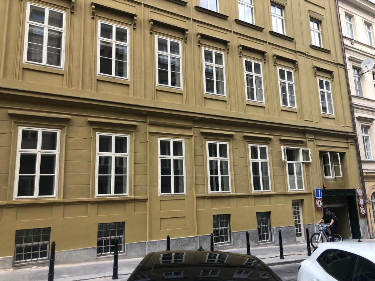 Terrace Apartment Prague Luaran gambar